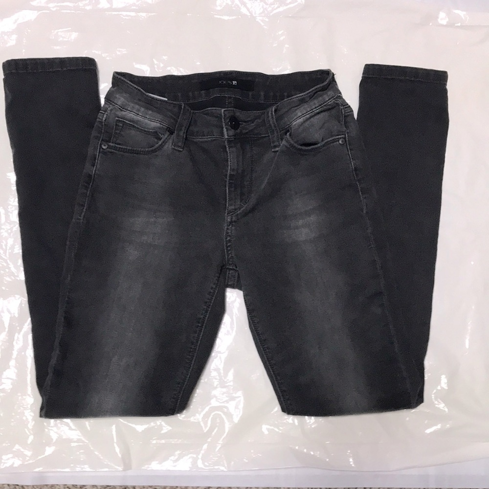 Joe’s Women’s black straight leg jeans